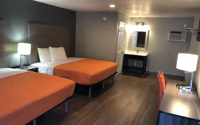 Photo 3 - Super 8 by Wyndham Sonora