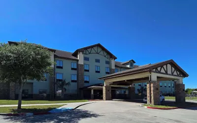 Photo 2 - Comfort Inn & Suites Beeville
