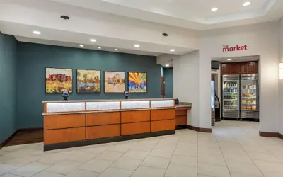 Photo 3 - Drury Plaza Hotel Phoenix Tempe
