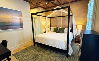Photo 5 - The Key West Hotel