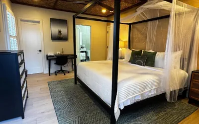 Photo 4 - The Key West Hotel