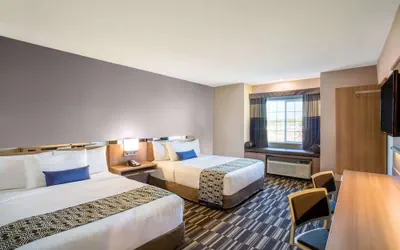 Photo 4 - Microtel by Wyndham Vernal / Naples