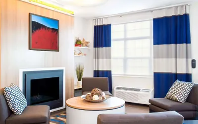 Photo 3 - Microtel by Wyndham Vernal / Naples