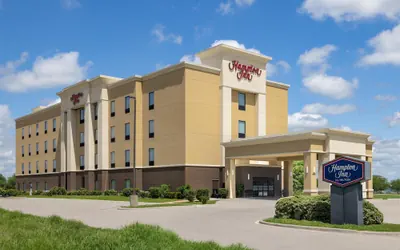 Photo 2 - Hampton Inn Kenedy