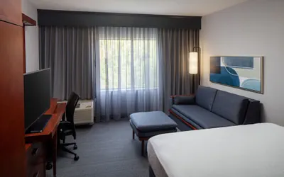 Photo 5 - Courtyard by Marriott Charleston Downtown/Civic Center