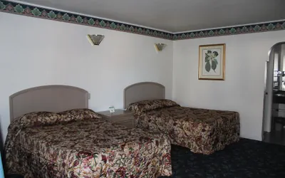 Photo 3 - Best Whittier Inn
