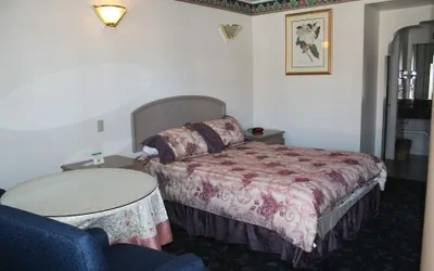 Photo 5 - Best Whittier Inn