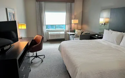Photo 3 - Holiday Inn Carlsbad by IHG