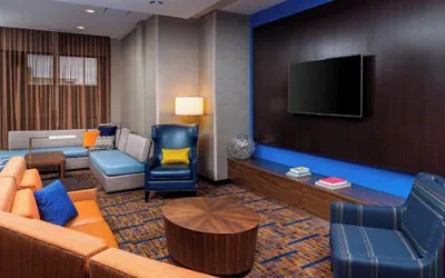 Photo 2 - Courtyard by Marriott Bismarck North