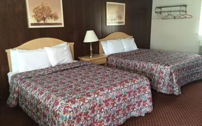 Photo 4 - Fels Three Crown Motel
