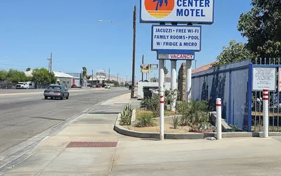 Photo 2 - City Center Motel