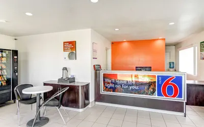 Photo 4 - Motel 6 Waco, TX - Lacy Lakeview