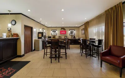 Photo 4 - Red Roof Inn Pecos