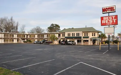 Photo 2 - Best Rest Inn