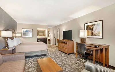 Photo 2 - Best Western Plus Black Oak