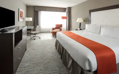 Photo 5 - Holiday Inn Hotel & Suites Davenport by IHG