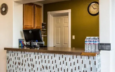 Photo 5 - Rodeway Inn Downtown Hanford