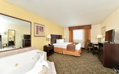 Photo 5 - Best Western Inn
