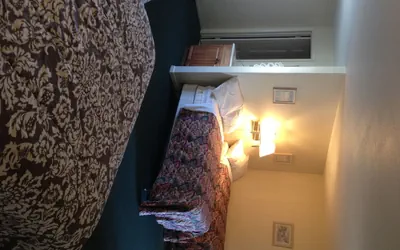 Photo 5 - Town House Motel