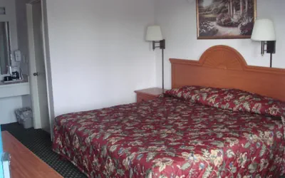 Photo 4 - Westmont Inn - Lakeland