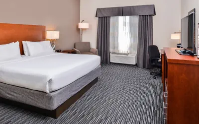 Photo 5 - Holiday Inn Express & Suites York by IHG