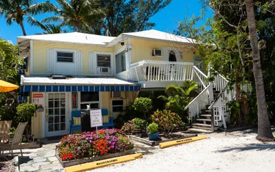 Photo 3 - Cedar Cove Resort and Cottages