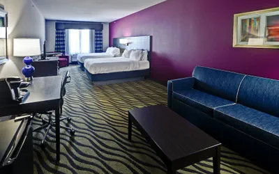 Photo 5 - Holiday Inn Express Hutchinson by IHG