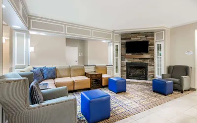 Photo 4 - Baymont by Wyndham Erie