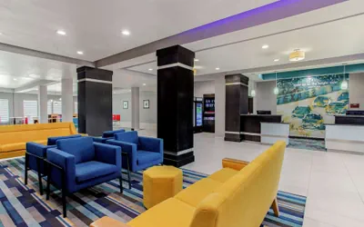 Photo 3 - La Quinta Inn & Suites by Wyndham Northlake Fort Worth