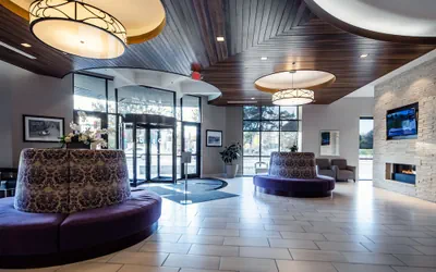 Photo 5 - Bluemont Hotel