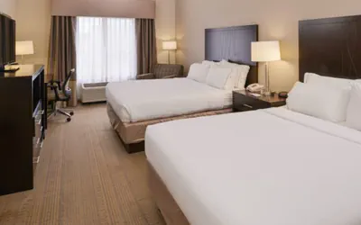 Photo 4 - Holiday Inn Express & Suites Sikeston Southwest by IHG