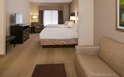 Photo 3 - Holiday Inn Express & Suites Sikeston Southwest by IHG