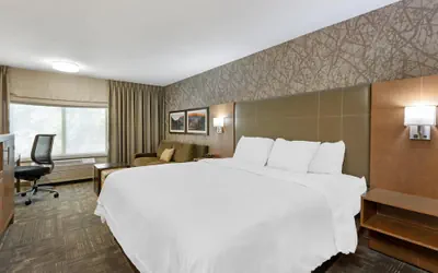 Photo 2 - Best Western Plus Cottontree Inn