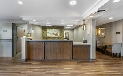 Photo 4 - Best Western Plus Cottontree Inn