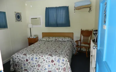 Photo 3 - Belle Isle Motel