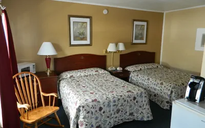 Photo 4 - Belle Isle Motel