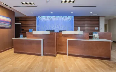 Photo 3 - Fairfield Inn & Suites Elkhart