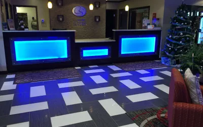Photo 5 - Comfort Suites Uniontown