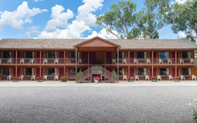 Photo 2 - Austin's Chuckwagon Lodge