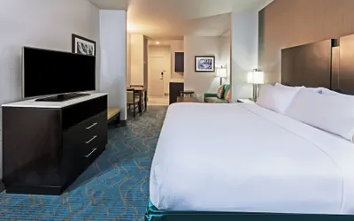 Photo 4 - Holiday Inn Express & Suites Killeen - Fort Hood Area by IHG