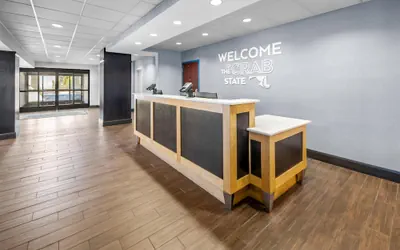 Photo 3 - Hampton Inn & Suites Camp Springs/Andrews AFB