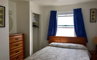 Photo 2 - White Caps Motel