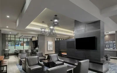 Photo 4 - Hampton Inn & Suites Portsmouth Downtown