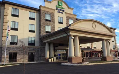 Holiday Inn Express & Suites Butler by IHG