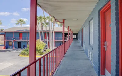 Photo 4 - Texas Inn Brownsville by Hotel O