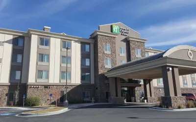 Photo 2 - Holiday Inn Express & Suites Springville-South Provo Area by IHG