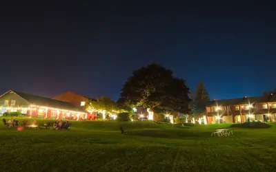 Cedar Hill Lodge