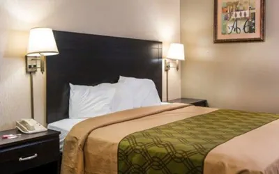 Photo 5 - Econo Lodge Selma - Smithfield