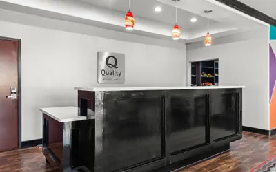 Photo 5 - Quality Inn & Suites Pearsall