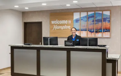 Photo 5 - Hampton Inn Seattle/Everett